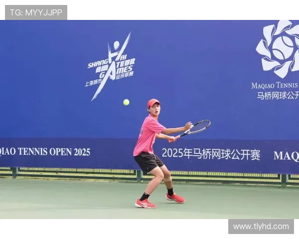 世界网球赛季激烈角逐 球员新纪录频现 赛场激情与挑战并存 世界网球赛季激烈角逐 球员新纪录频现 赛场激情与挑战并存