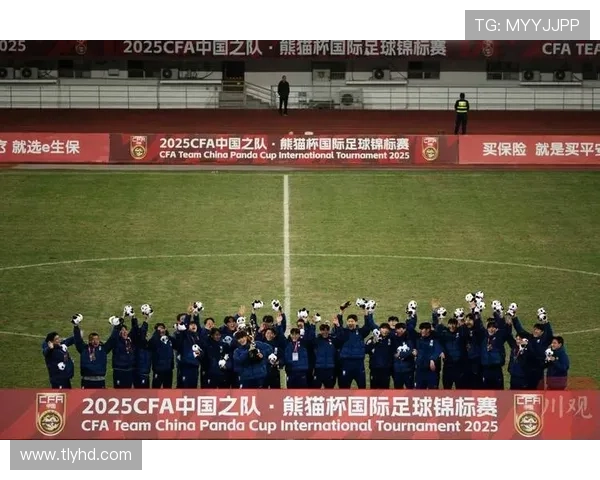 中国足球队迎战韩国力争突破亚洲杯小组赛历史最好成绩