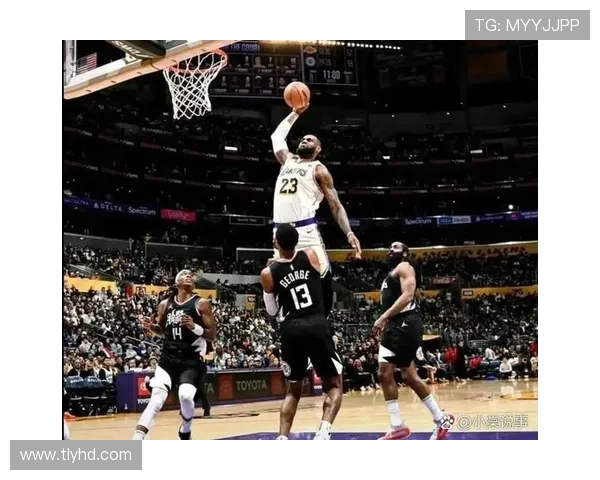 湖人逆转勇士上演绝地反击詹姆斯关键时刻再成全场焦点风云再起战 湖人逆转勇士上演绝地反击詹姆斯关键时刻再成全场焦点风云再起战